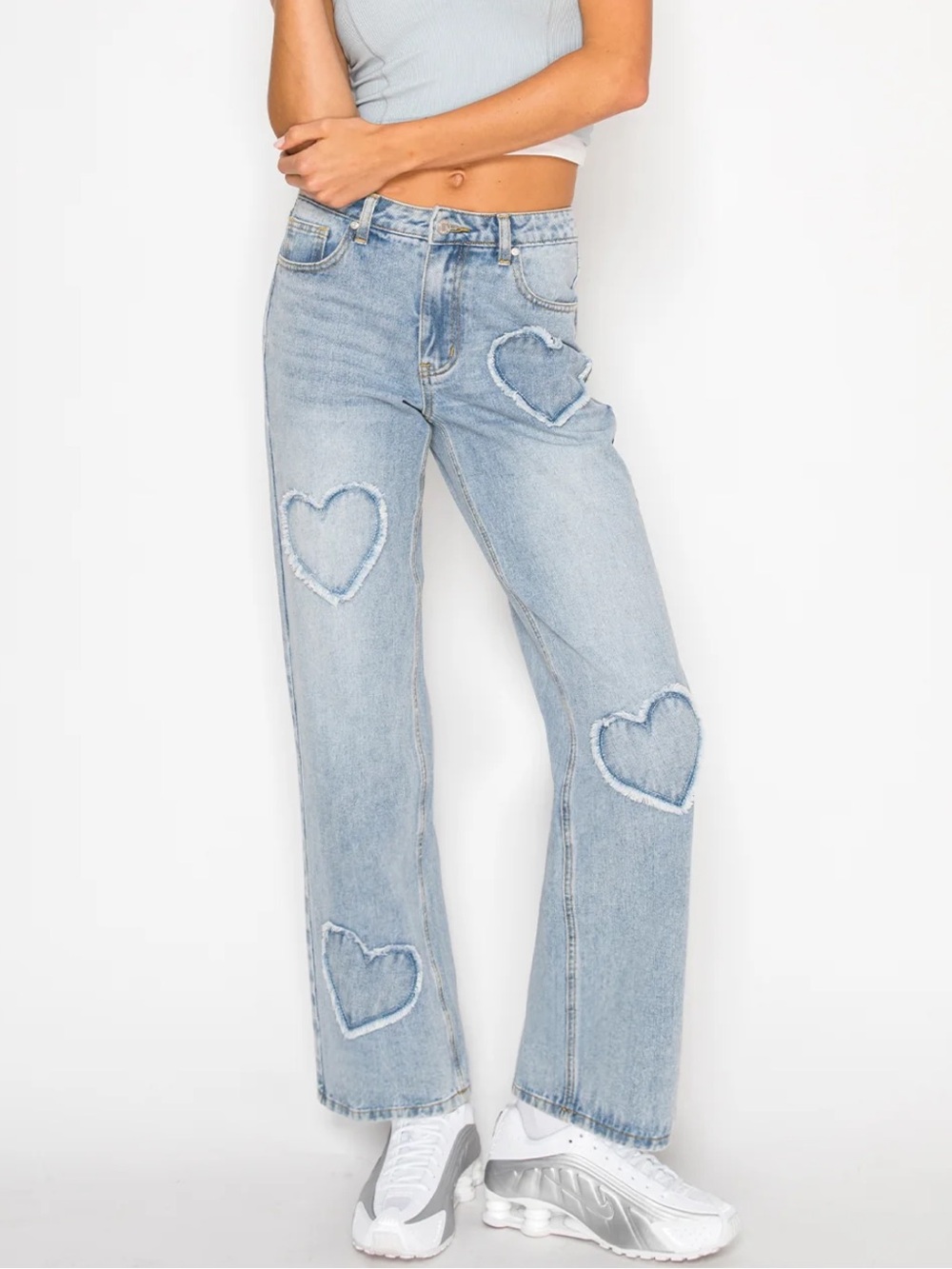 Cali1850 Heart Embroidered Low Rise Baggy Y2k Jeans Lightwash Size 7/28 NWT